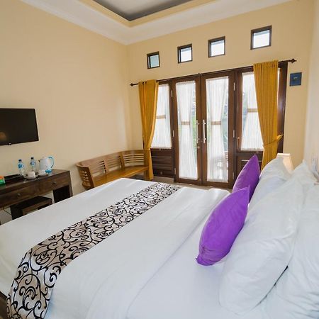 Mae Mae Beach House Batununggul ภายนอก รูปภาพ