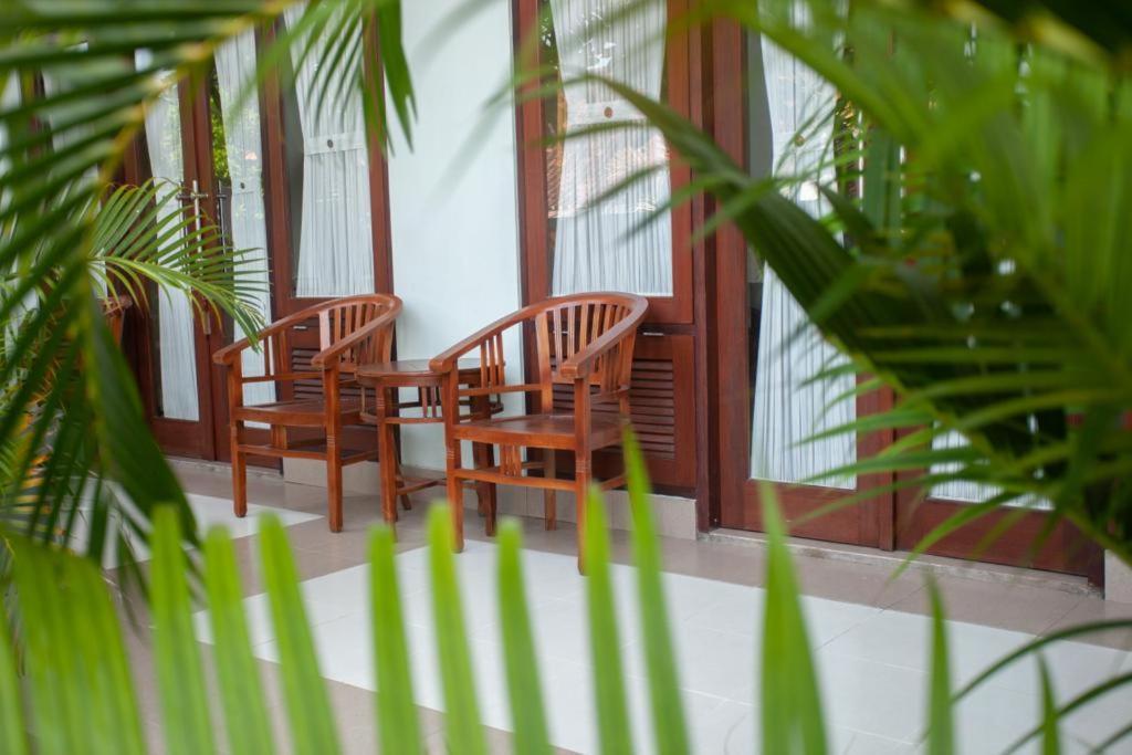 Mae Mae Beach House Batununggul ภายนอก รูปภาพ